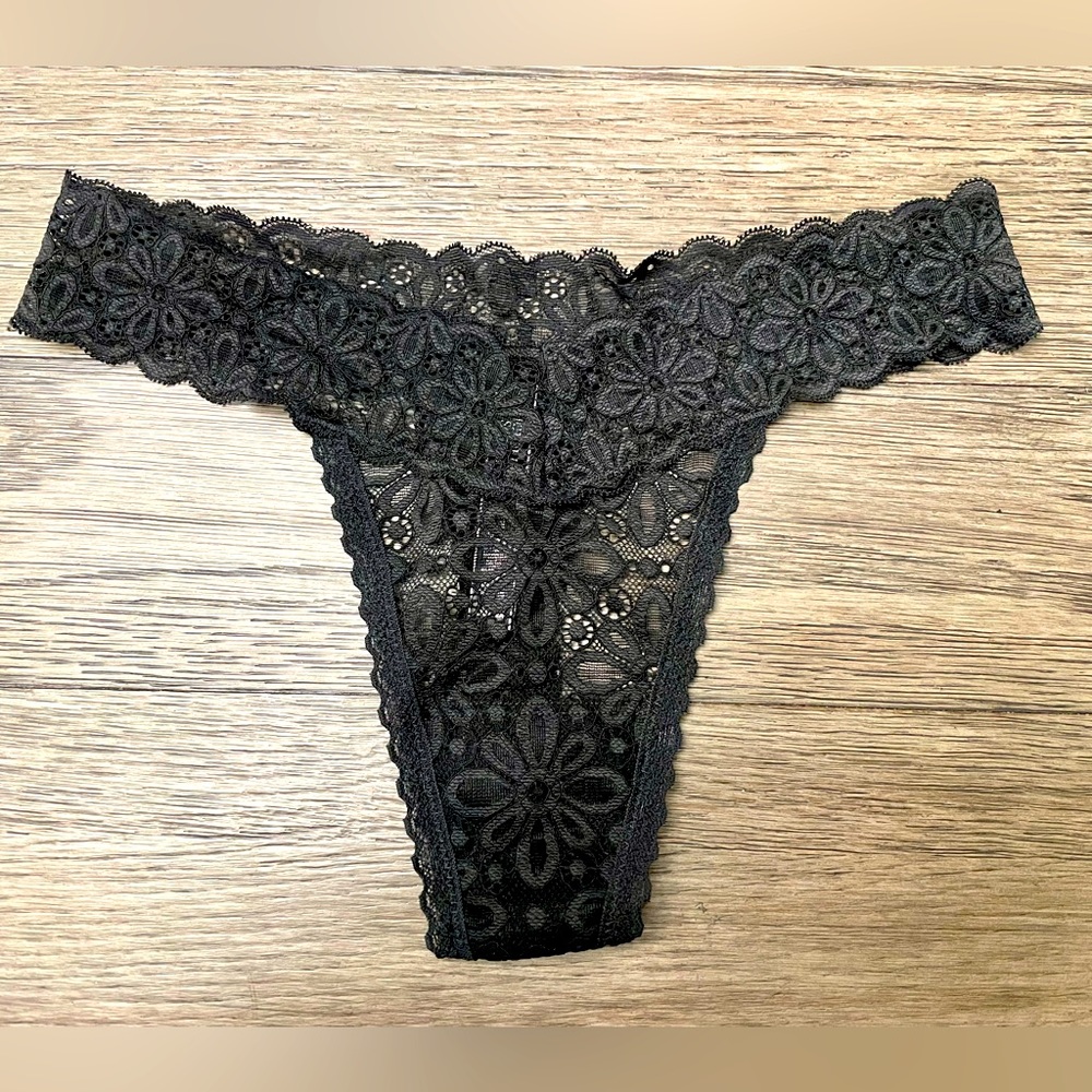 Victorias Secret Lace Thong